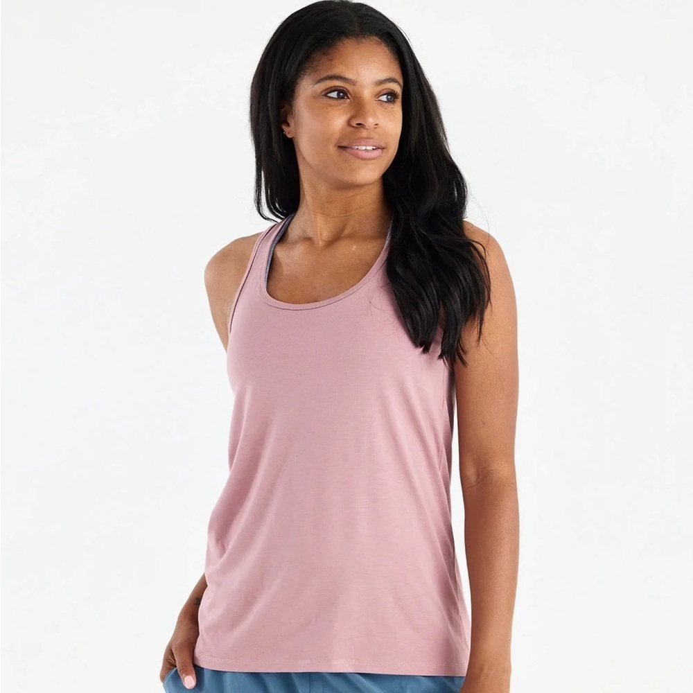 Free Fly Women’s Bamboo Motion Racerback Tank in Color Harbor Pink